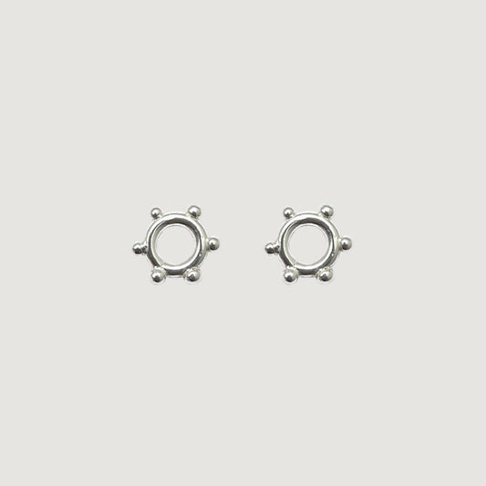 Aretes Isis